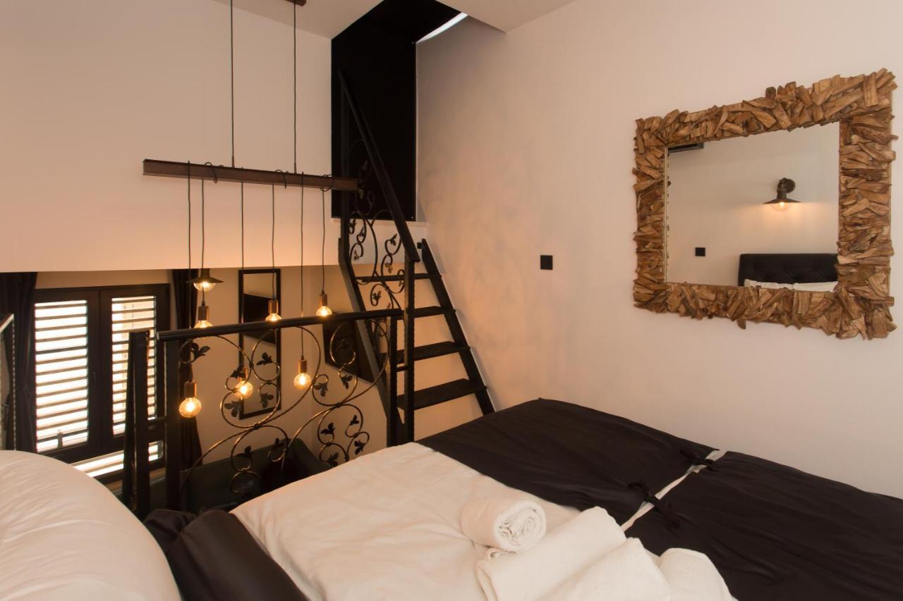 Amaizing Apartment Near Airport Kastel Stafilic Ngoại thất bức ảnh