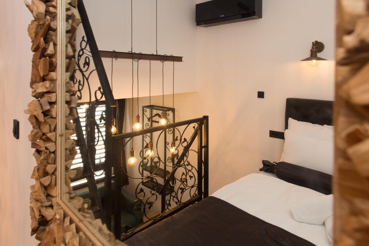 Amaizing Apartment Near Airport Kastel Stafilic Ngoại thất bức ảnh
