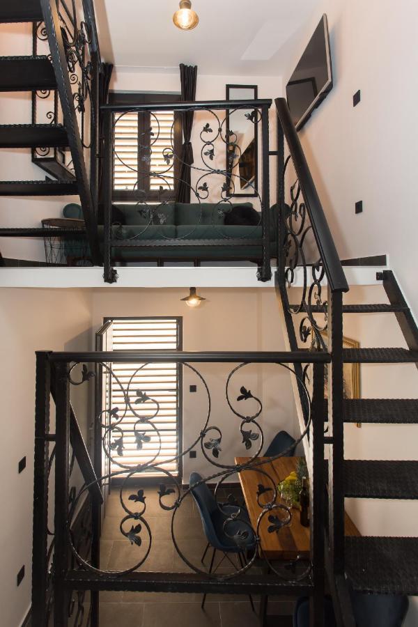 Amaizing Apartment Near Airport Kastel Stafilic Ngoại thất bức ảnh